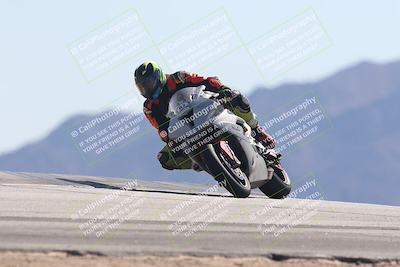 media/Oct-30-2025-Racers Edge (Thu) [[dabbdaf680]]/3-B Group/Session 4 Turn 9/